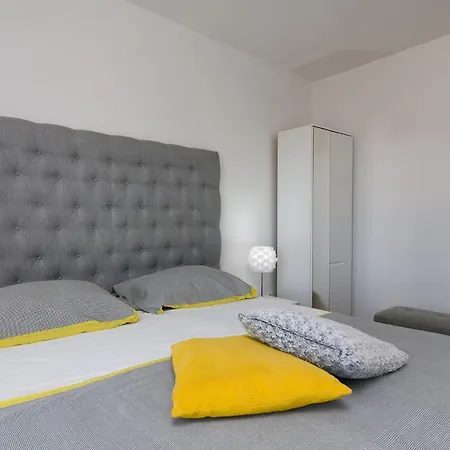 Ferienhaus House Copacabana - On Ciovo, Sea View, Parking *