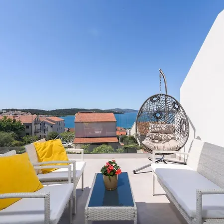 House Copacabana - On Ciovo, Sea View, Parking Ferienhaus Trogir