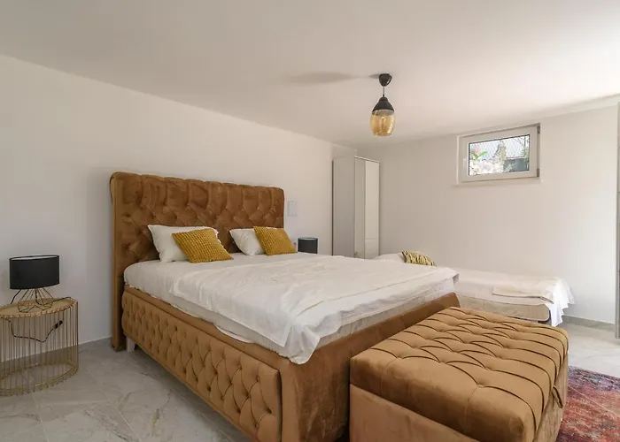 House Copacabana - On Ciovo, Sea View, Parking Holiday home