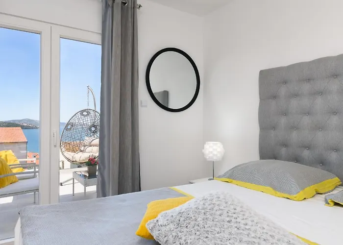 Holiday home House Copacabana - On Ciovo, Sea View, Parking