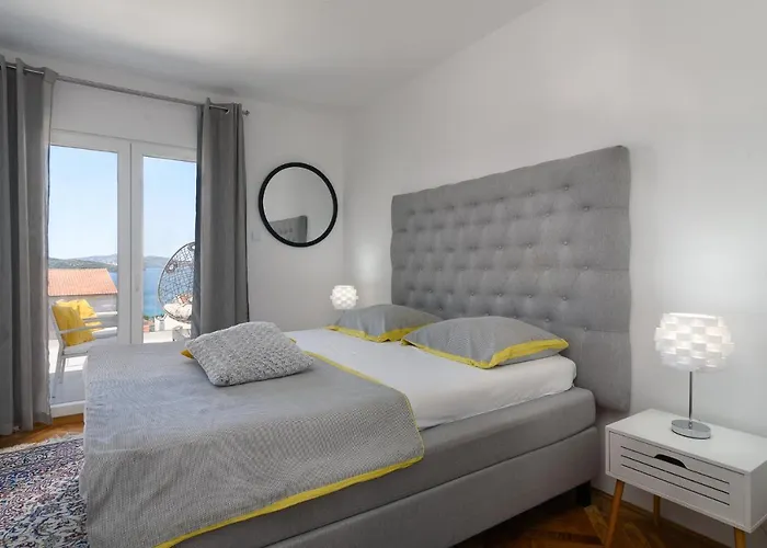 Holiday home House Copacabana - On Ciovo, Sea View, Parking *